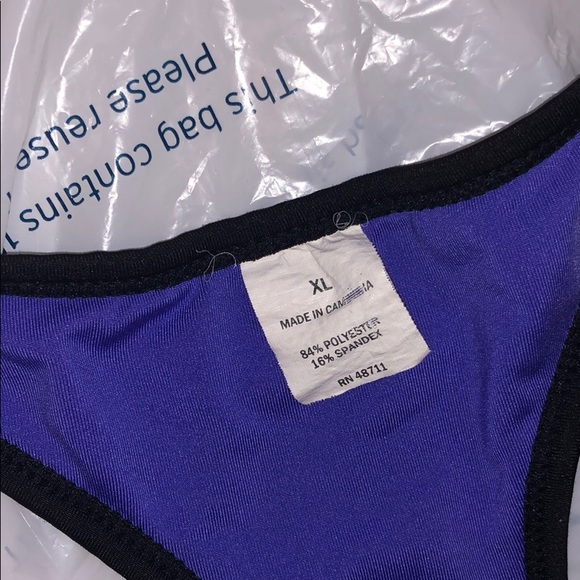 Reversible Sports Bra - Picture 2 of 5